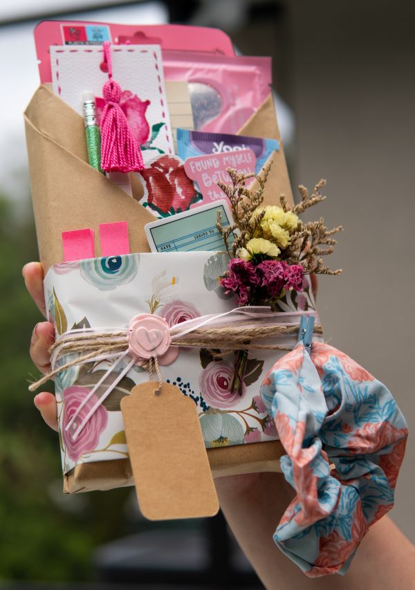 Blind Date with a Book - Adult 💖
