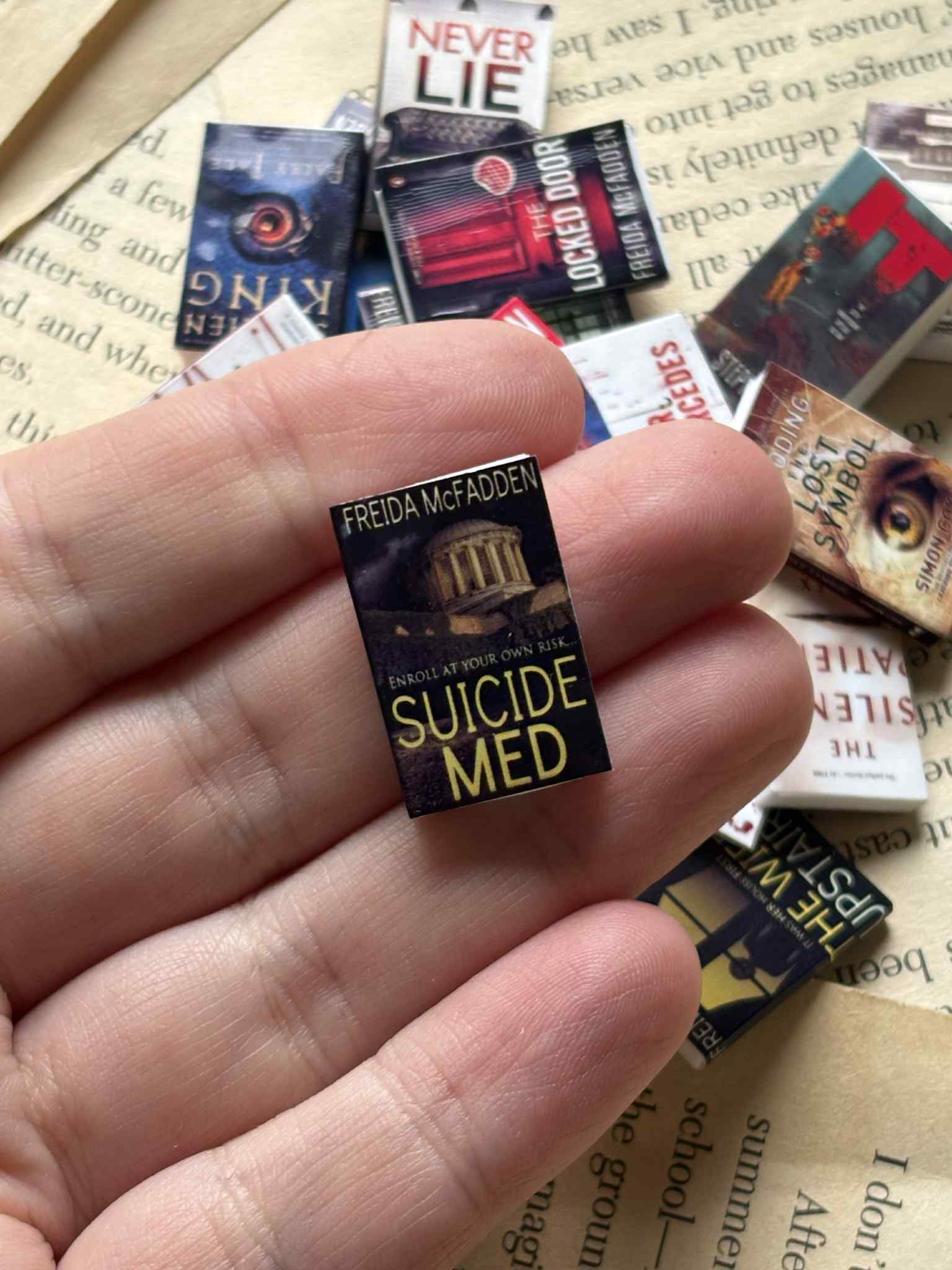 Mini Books – Mystery / Thriller / Horror Book Bundle