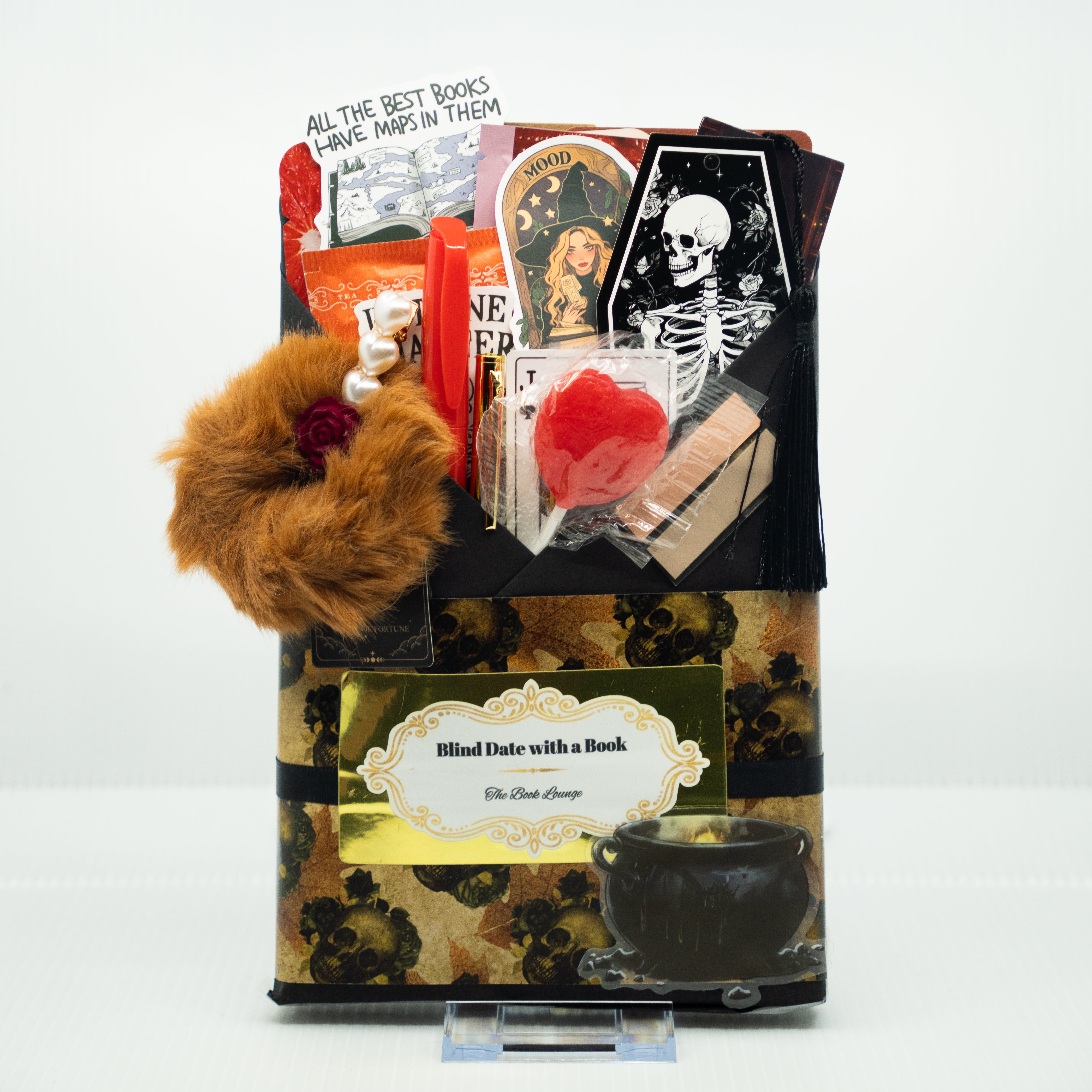 Seasonal Blind Date with a Book - Young Adult 🎃 🍂 🎄