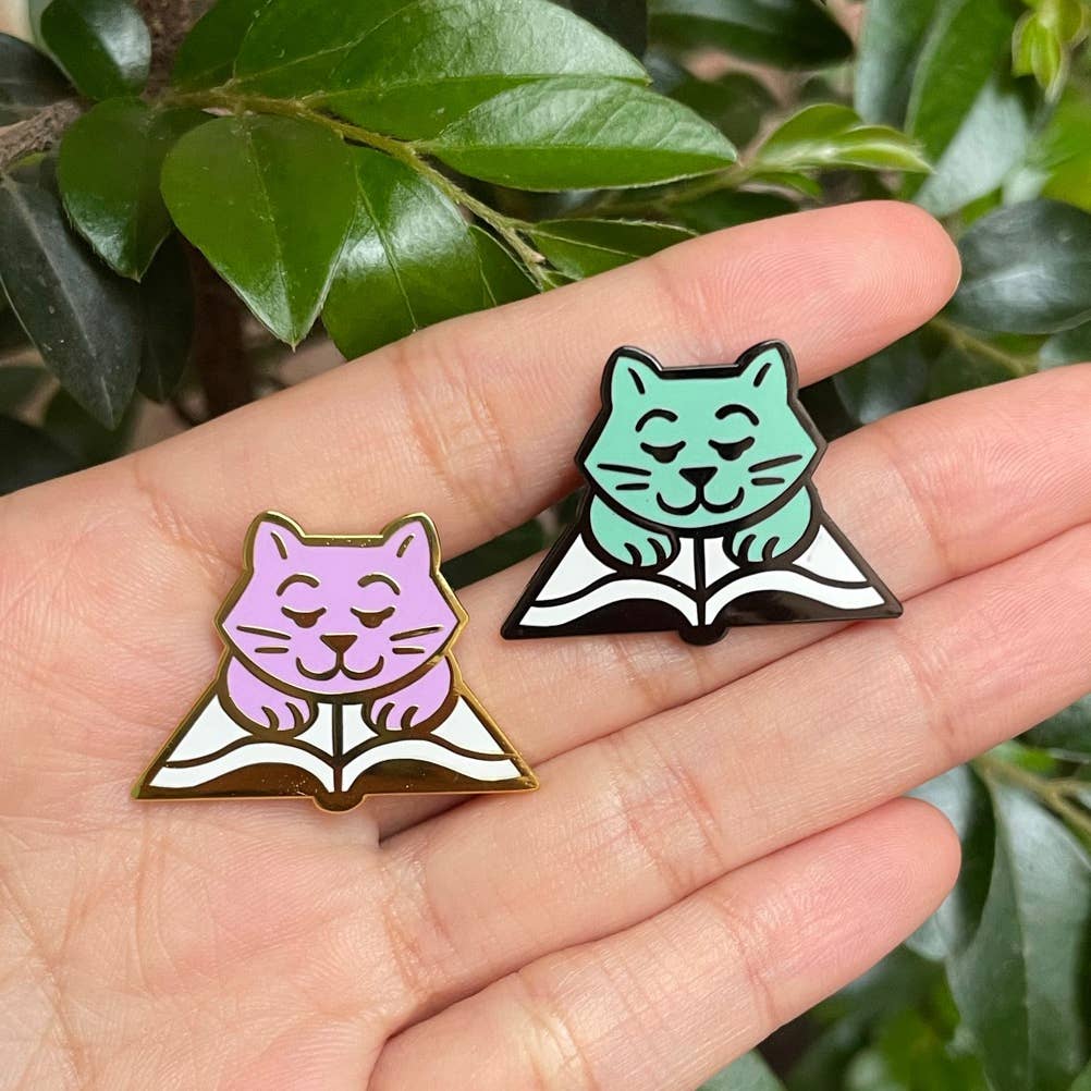 Book Cat enamel pin - Bookish gift - cat book