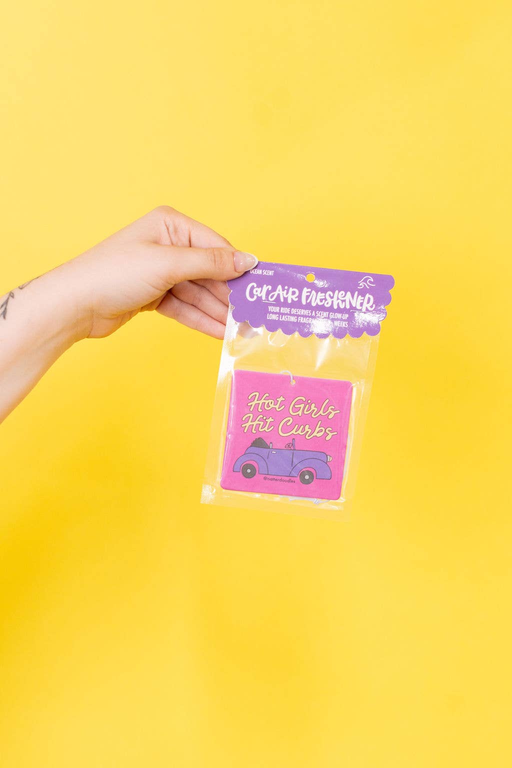 Hot Girls Hit Curbs – Ocean Scent Funny Car Air Freshener